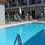 Dionisos Apts By Estia