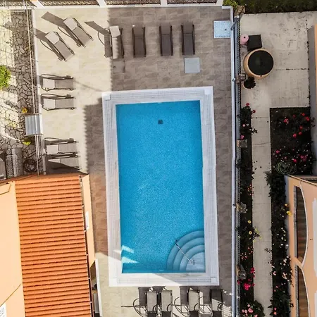 Dionisos Apts By Estia Ξενοδοχείο με διαμερίσματα Γουβιά