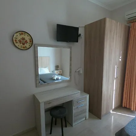 Dionisos Apts By Estia 3*