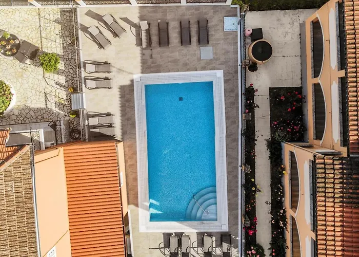 Dionisos Apts By Estia Ξενοδοχείο με διαμερίσματα Γουβιά