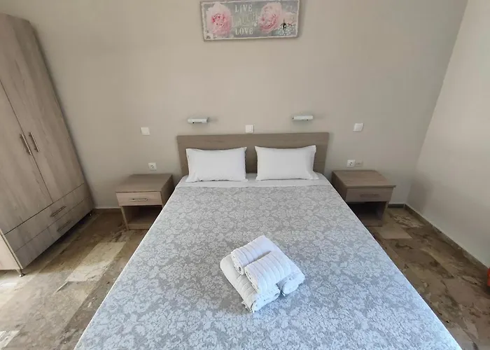 Dionisos Apts By Estia 3*