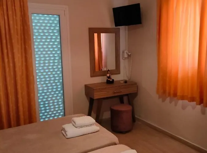Dionisos Apts By Estia 3*