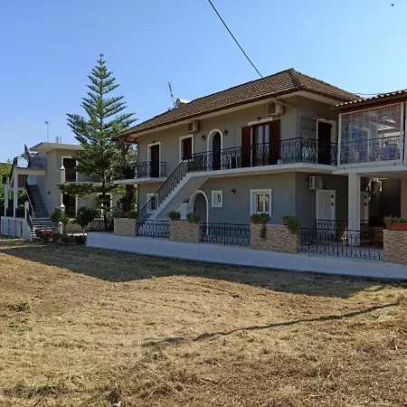 Aparthotel Dionisos Apts By Estia