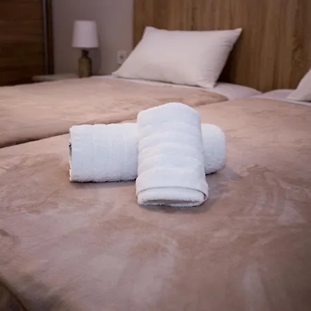 Dionisos Apts By Estia 3* جوفيا